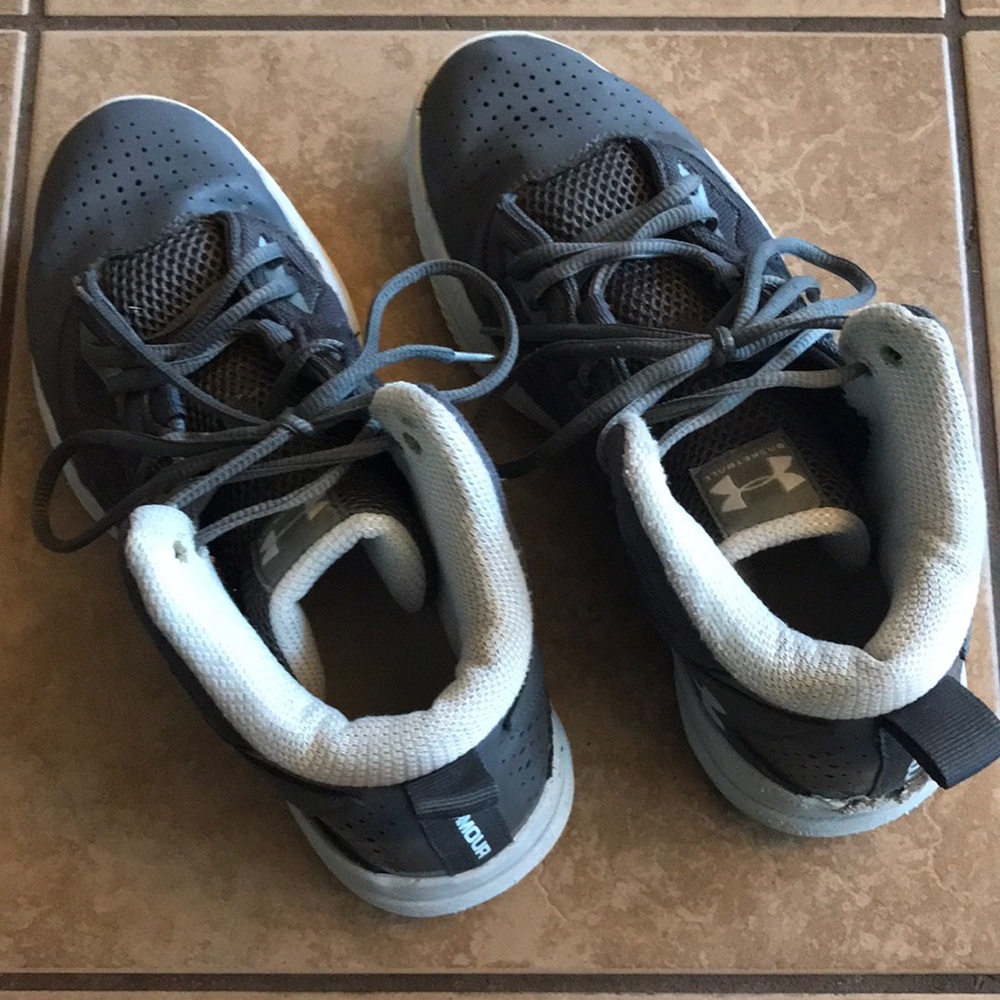 Gray, Under Armor, Size 8